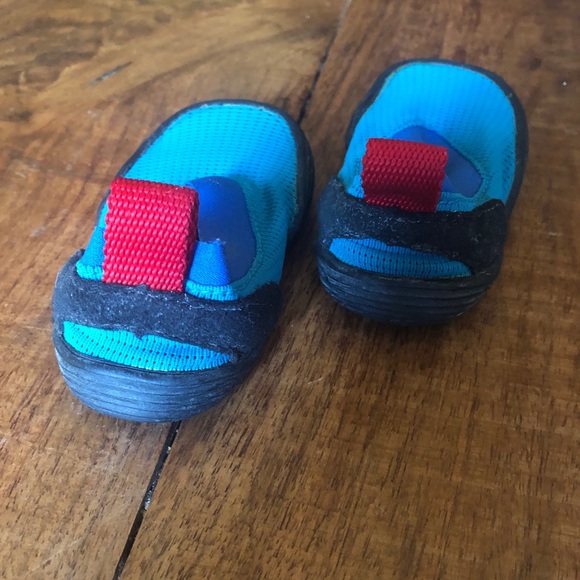 Nike toddler water shoes size 3 - Picture 2 of 5